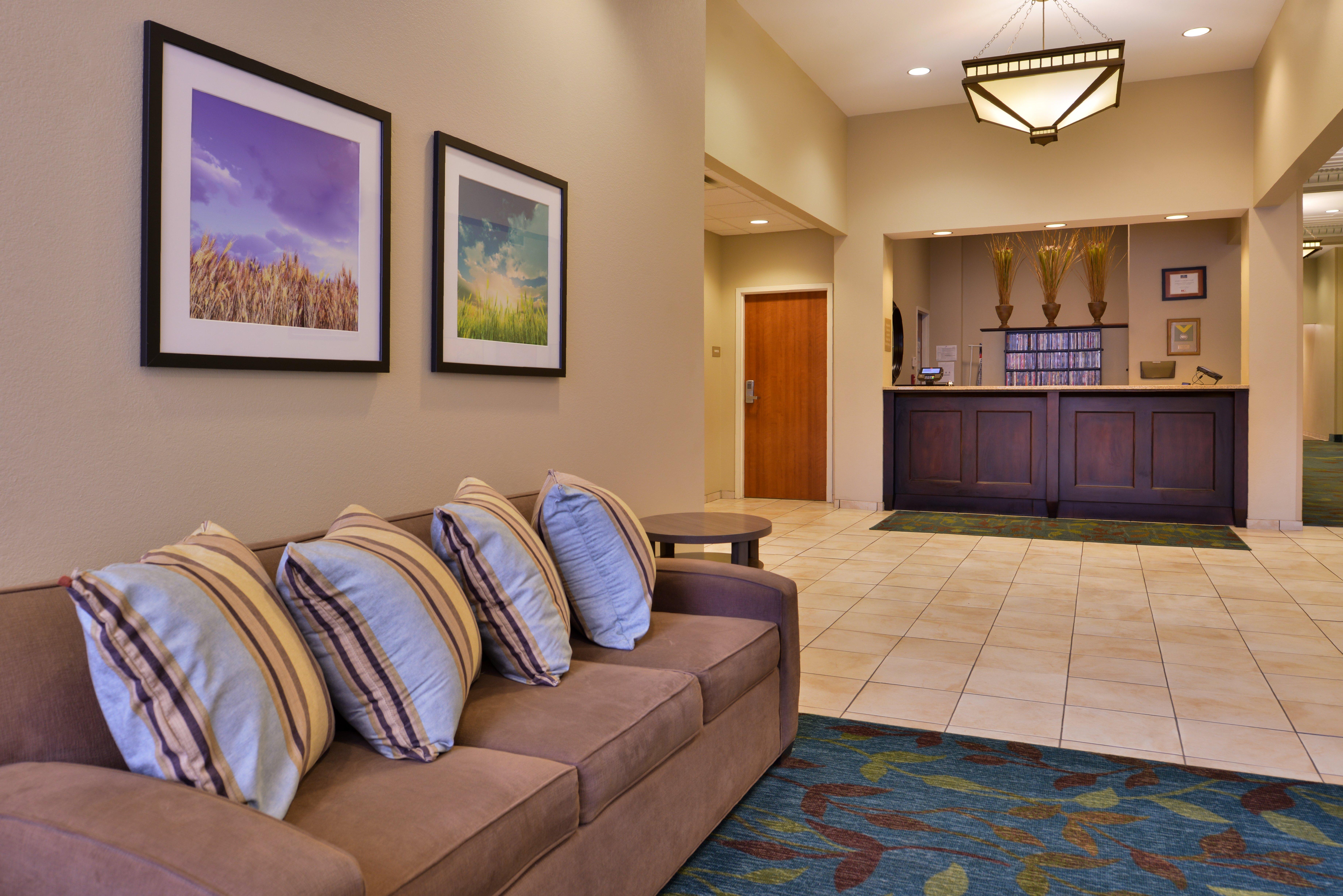 Candlewood By Ihg Hotel