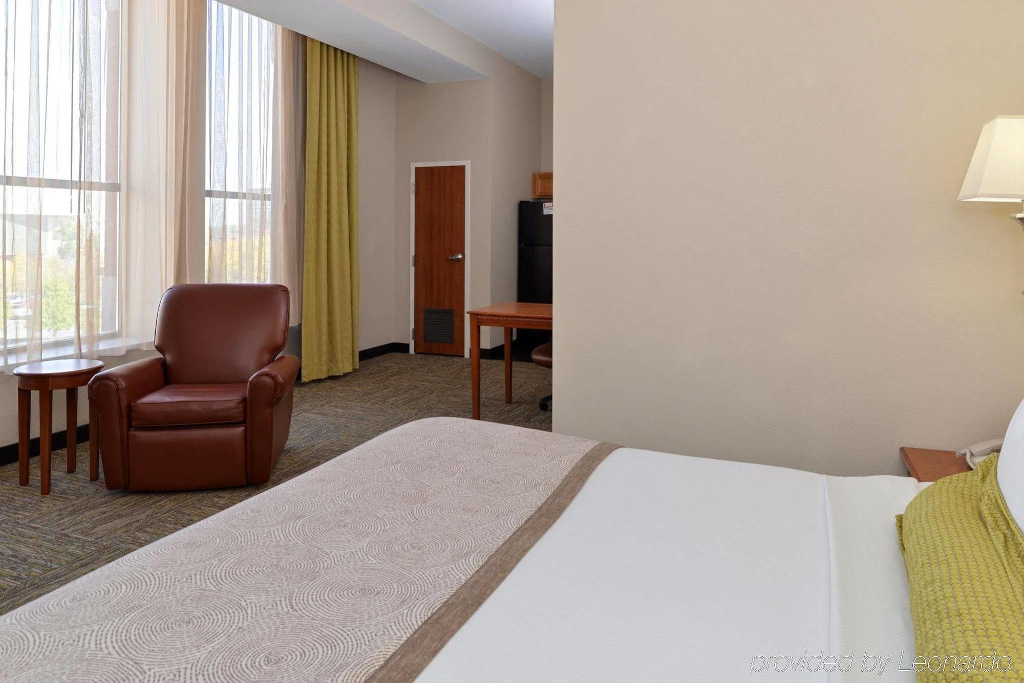 Candlewood By Ihg Hotel 2*