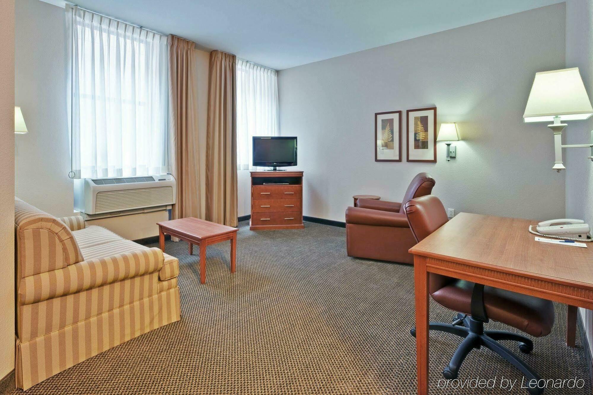 Candlewood By Ihg 2*