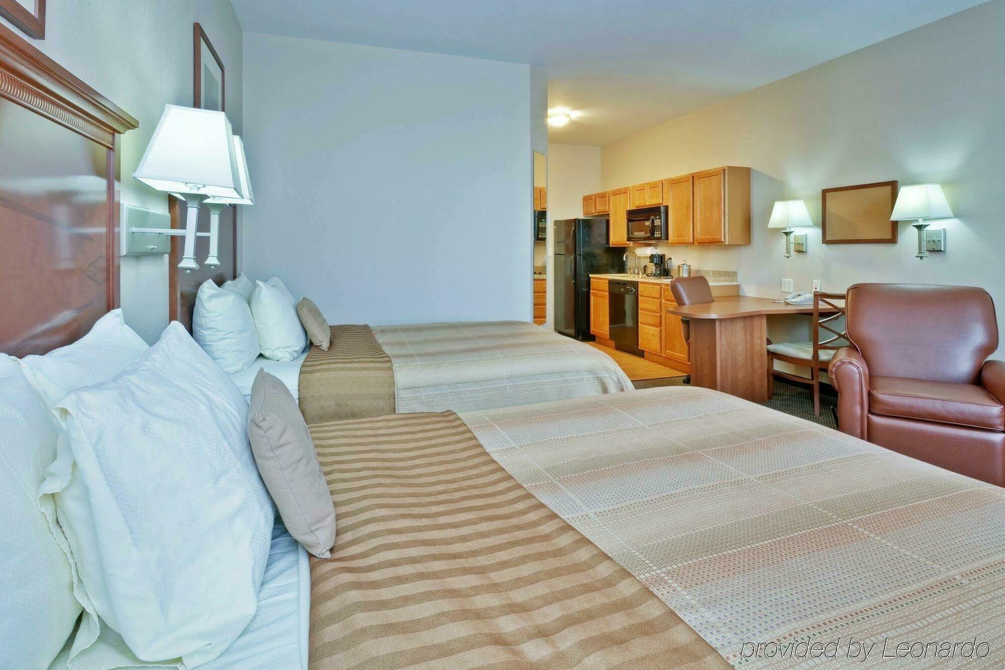 Candlewood By Ihg Hotel Terre Haute